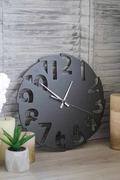 Half Cutt Numeric Clock